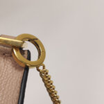 Valentino Garavani V logo Logo — фото 13