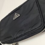 Prada Logo Belt Bag — фото 17