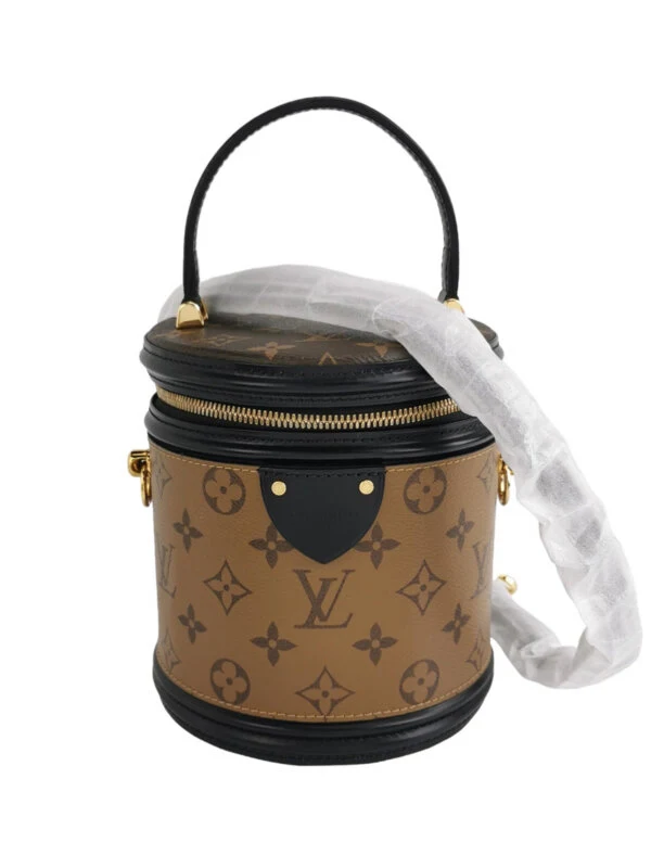 Louis Vuitton Cannes Reverse — продано