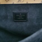 Louis Vuitton Pochette Metis Reverse S-lock — фото 8