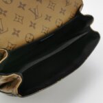 Louis Vuitton Pochette Metis S-lock — фото 7