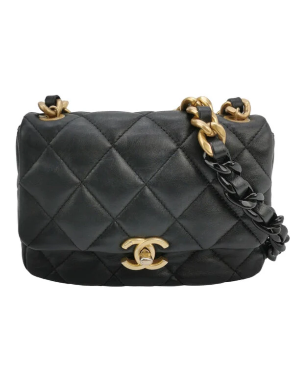 Chanel Flap Bag — продано