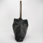 Chanel 22 Bag Logo — фото 3