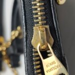 Louis Vuitton Easy Pouch On Strap — фото 10