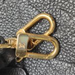 Louis Vuitton Easy Pouch On Strap — фото 12