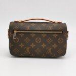 Louis Vuitton Pochette Metis East West — фото 5