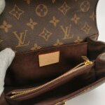 Louis Vuitton Pochette Metis East West — фото 8