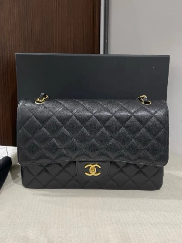 Chanel Classic Flap — продано