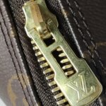 Louis Vuitton Alma BB Monogram — фото 12