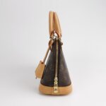 Louis Vuitton Alma BB Monogram — фото 3