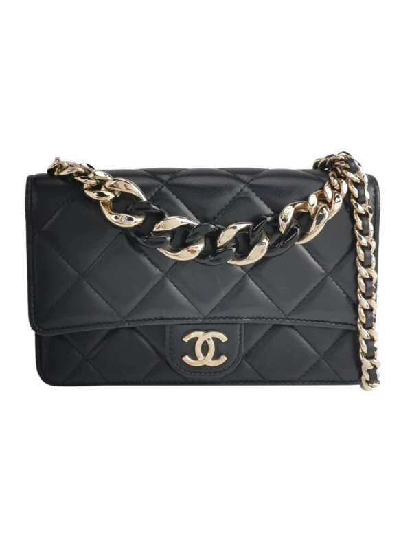 Chanel Flap Bag — продано