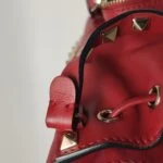 Valentino Garavani Calfskin Crossbody (Валентино) — фото 24