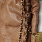 Chanel 22 Bag Logo — фото 11