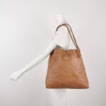 Chanel 22 Bag Logo — фото 2