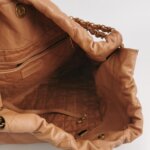 Chanel 22 Bag Logo — фото 7