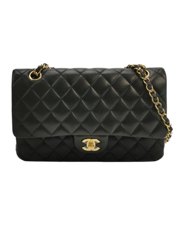 Chanel Classic Flap — продано