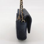 Chanel Flap Bag C logo — фото 4