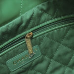 Chanel 22 Bag Logo — фото 13
