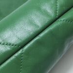 Chanel 22 Bag Logo — фото 22