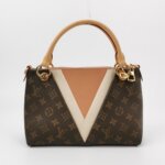 Louis Vuitton V Tote BB V logo — фото 5