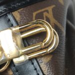 Louis Vuitton Canoe Monogram — фото 14