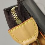 Louis Vuitton Toiletry Pouch On Chain — фото 21