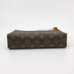 Louis Vuitton Toiletry Pouch On Chain — фото 6