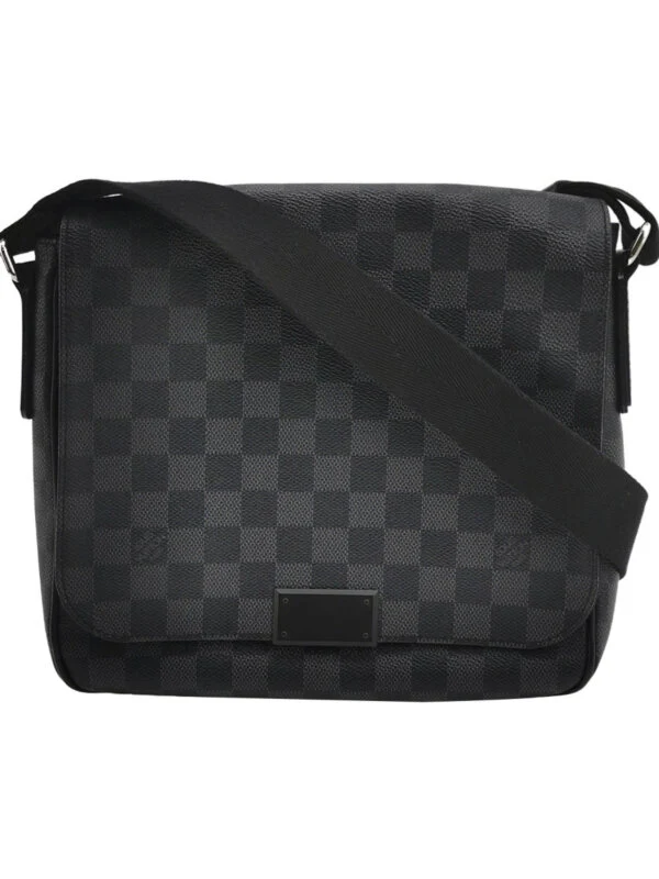 Louis Vuitton District