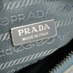 Prada Re-Edition 2000 Logo — фото 8