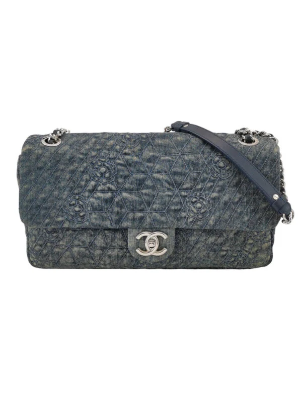 Chanel Flap Bag — продано