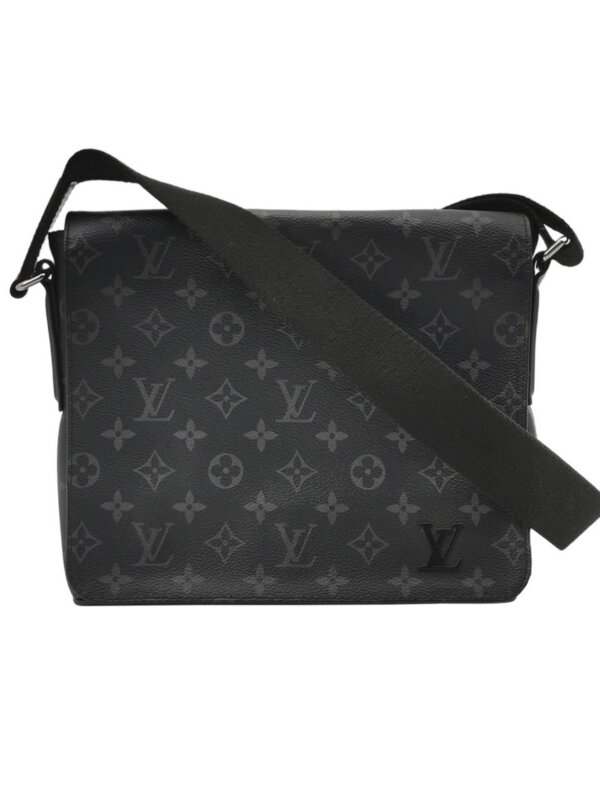 Louis Vuitton District Monogram
