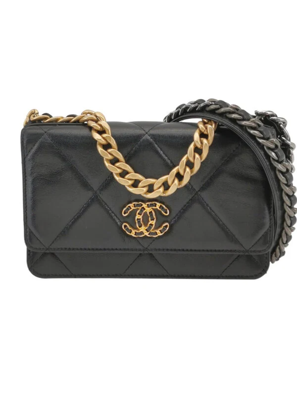 Chanel 19 Bag — продано