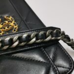 Chanel 19 Bag C — фото 14