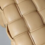 Bottega Veneta Cassette Intreccio — фото 16
