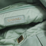 Chanel 22 Bag Logo — фото 10