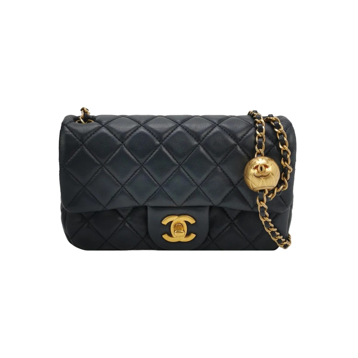 Chanel Classic Flap Mini — продано