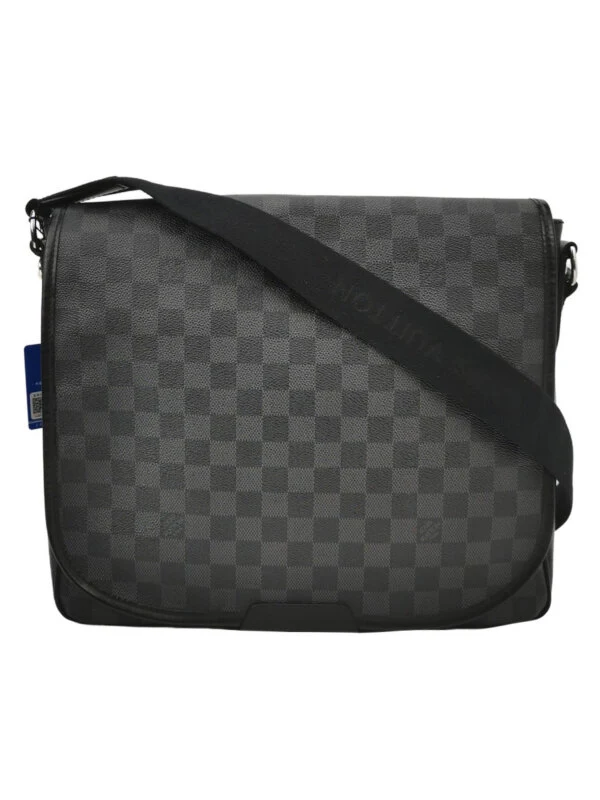Louis Vuitton District