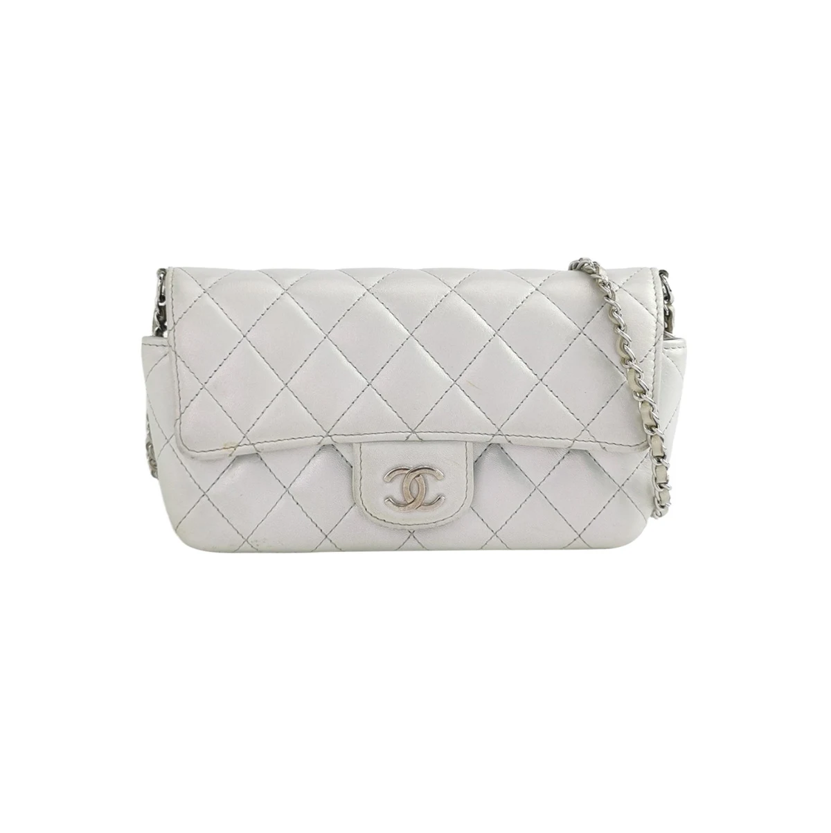 Chanel Flap Bag — продано