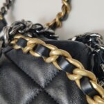 Chanel 19 Bag — фото 18