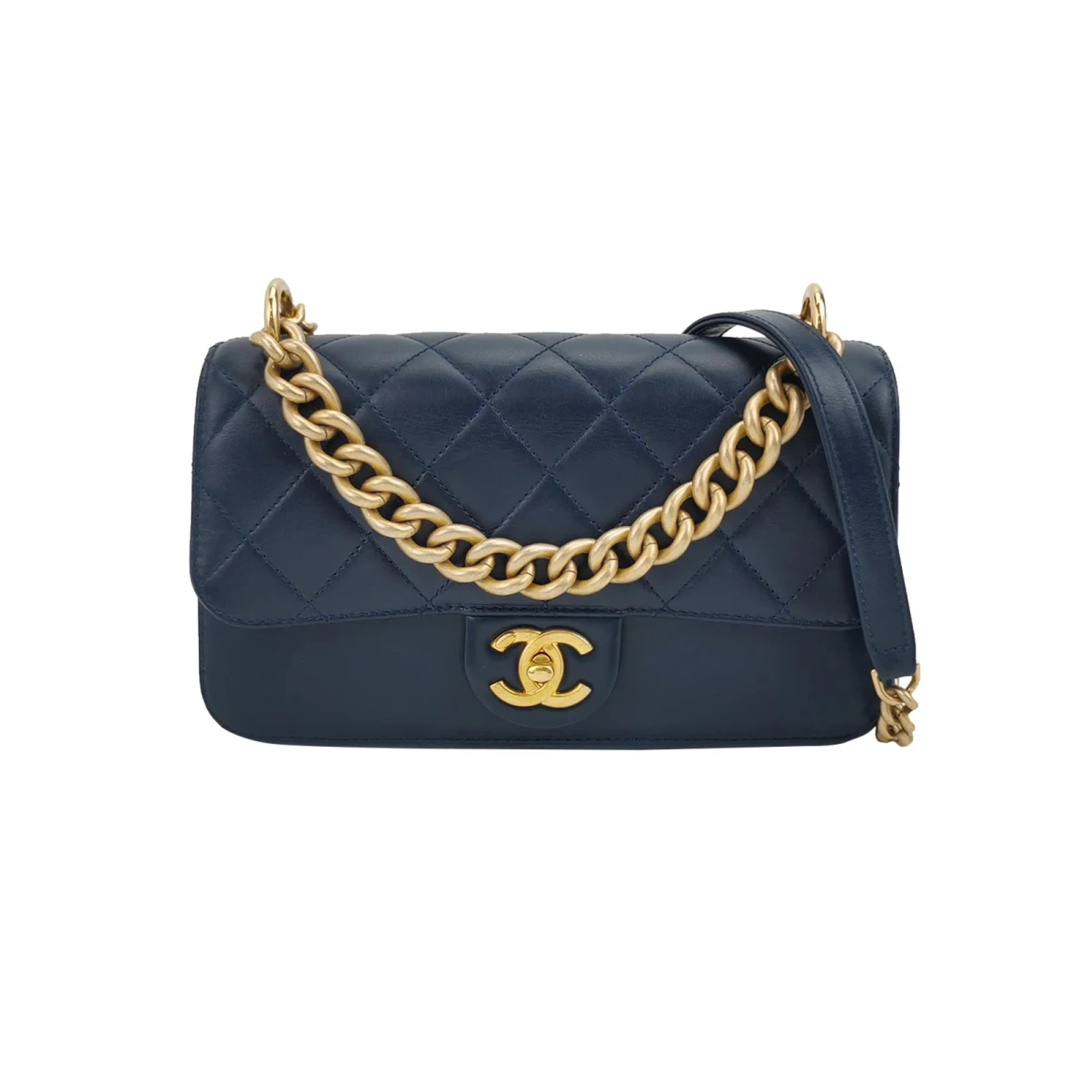 Chanel Flap Bag — продано