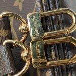 Louis Vuitton Pochette Metis S-lock — фото 12
