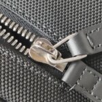 Gucci Logo Belt Bag — фото 11