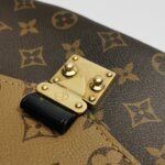 Louis Vuitton Pochette Metis S-lock — фото 10