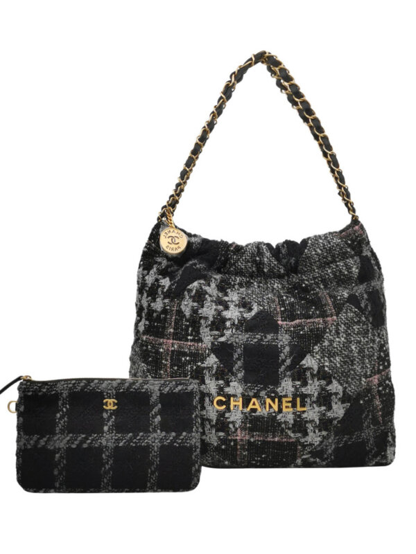 Chanel 22 Bag Logo