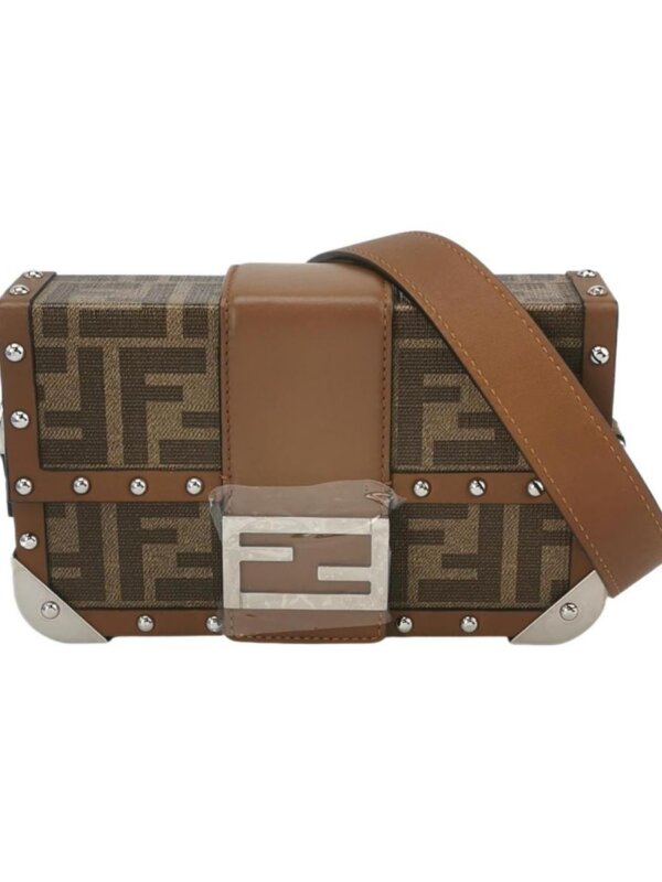 Винтажная сумка Fendi Baguette Trunk Zucca F