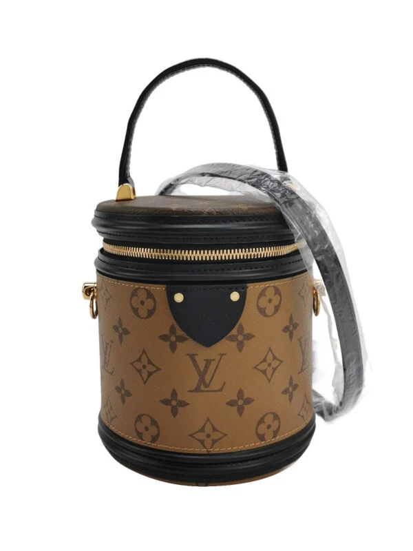 Louis Vuitton Cannes Reverse — продано
