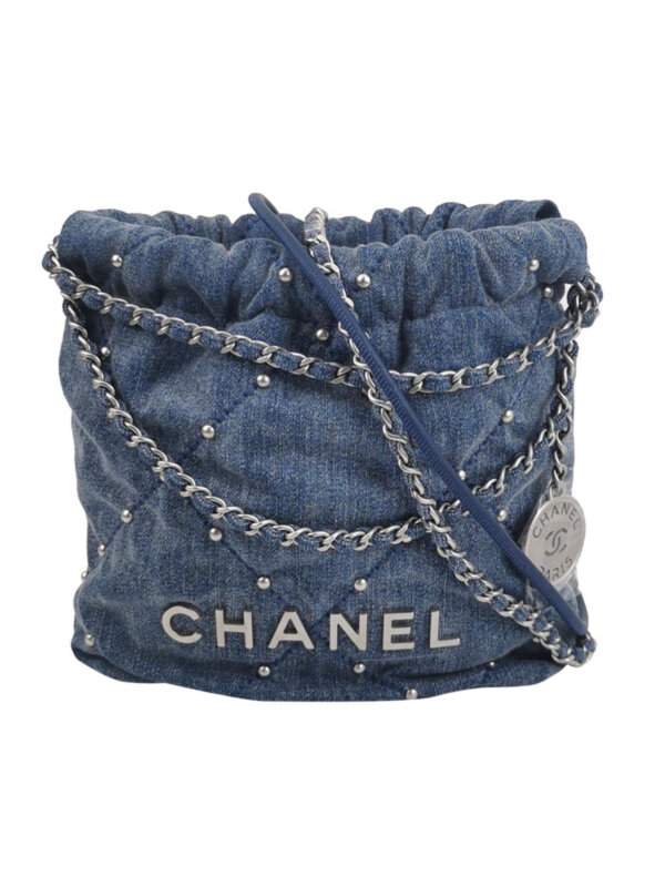 Chanel 22 Bag Logo