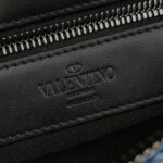 Valentino Garavani Logo Belt Bag — фото 8