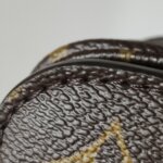 Louis Vuitton Pochette Metis East West — фото 15