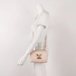 Louis Vuitton Twist LV (Луи Виттон) — фото 2